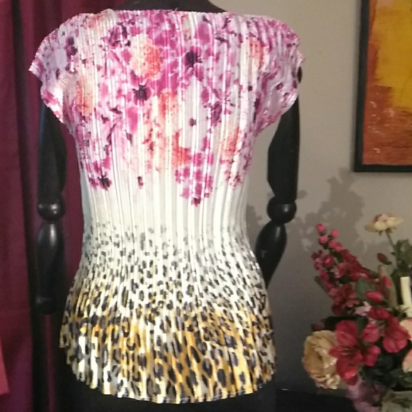 Milano Women's Floral & Animal Print Dress Blouse - Picture 5 of 7